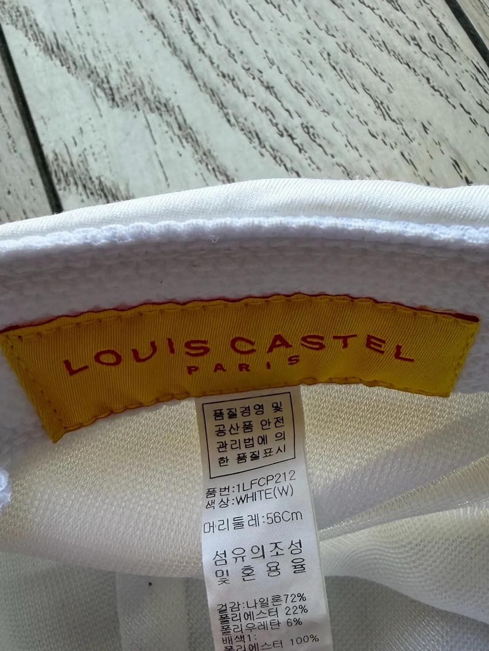 Louis Castel Women’s White Crown Detail Cap